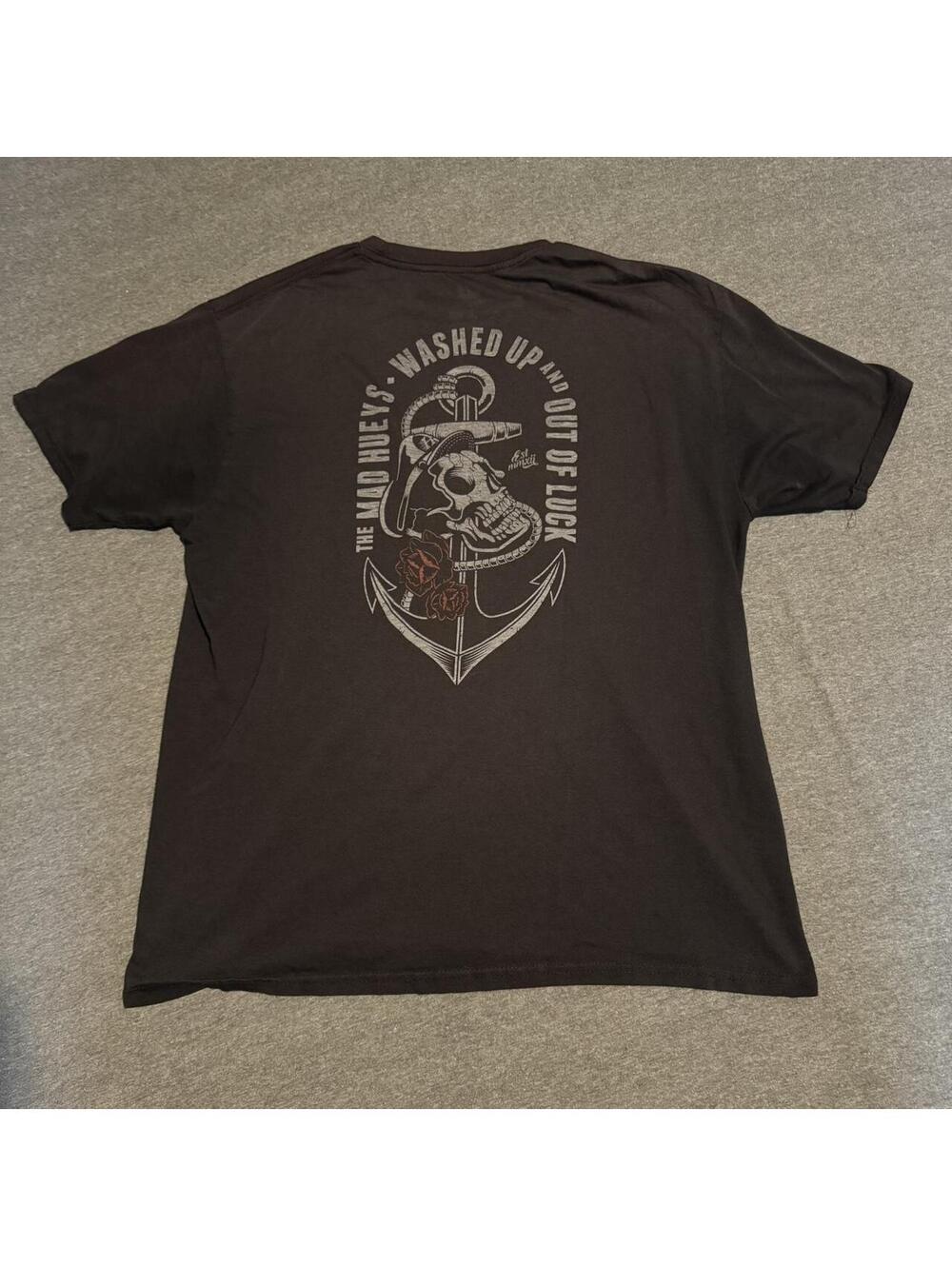 The mad Huey’s tee size XL  soft tee #faded